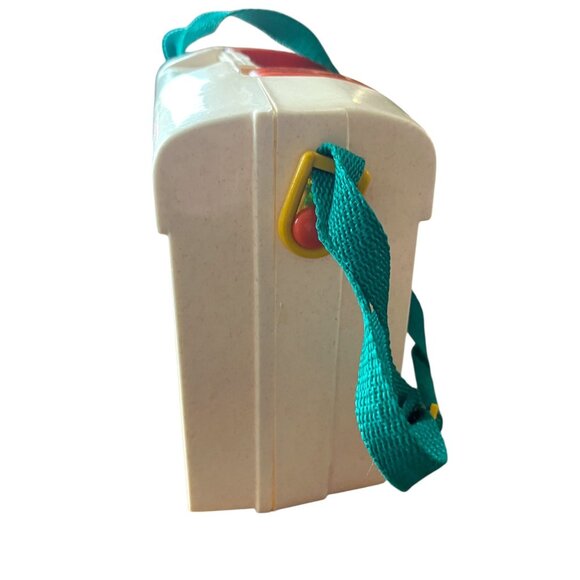 Rare Vintage 90s Disney Pocahontas Thermos Brand Plastic Lunchbox with Strap - Picture 5 of 8